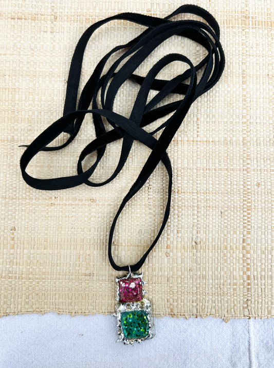 Collier résine carrés MUNSCH L'atelier